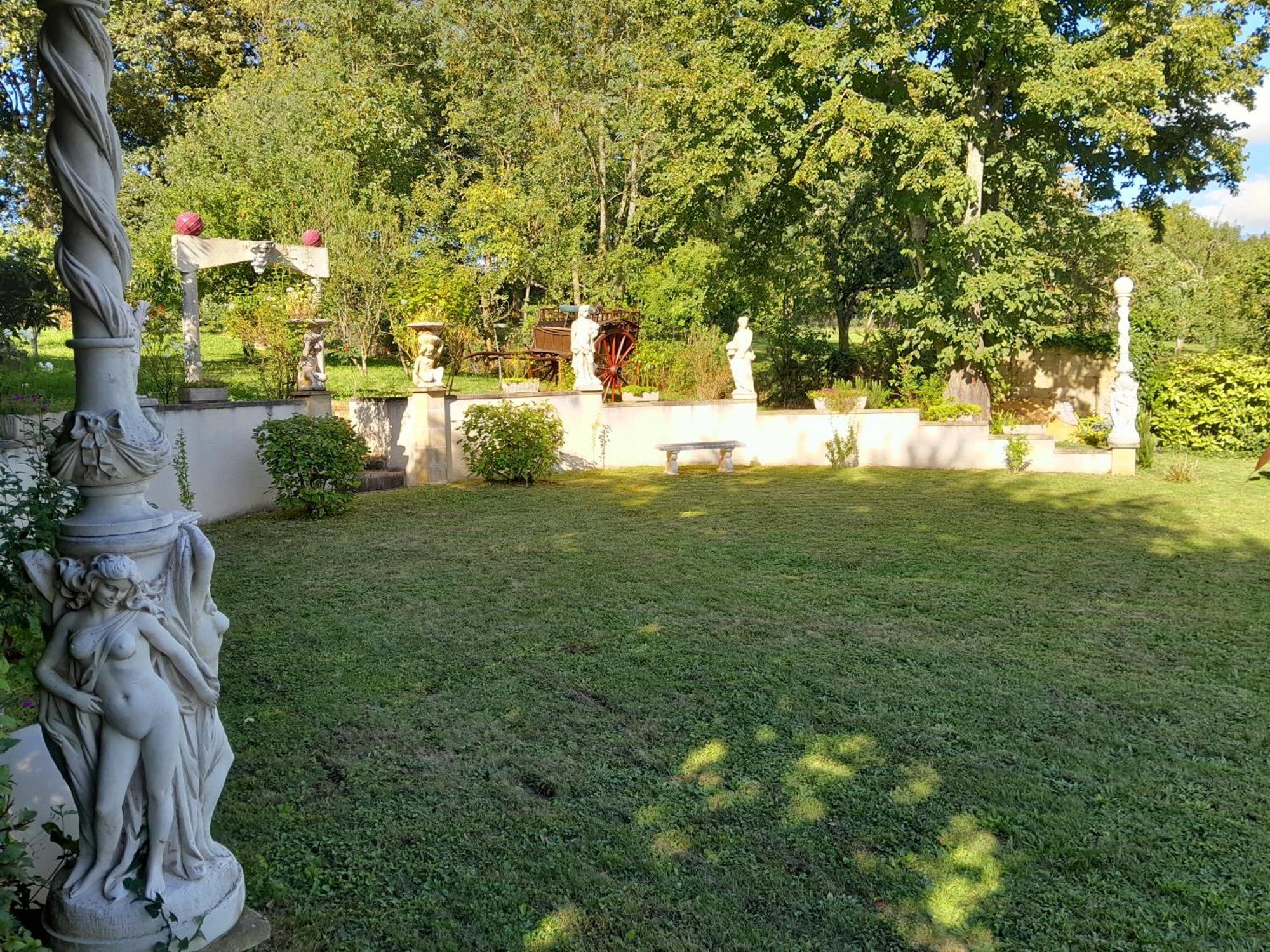Le Madrigal Bed & Breakfast Mamers Екстериор снимка