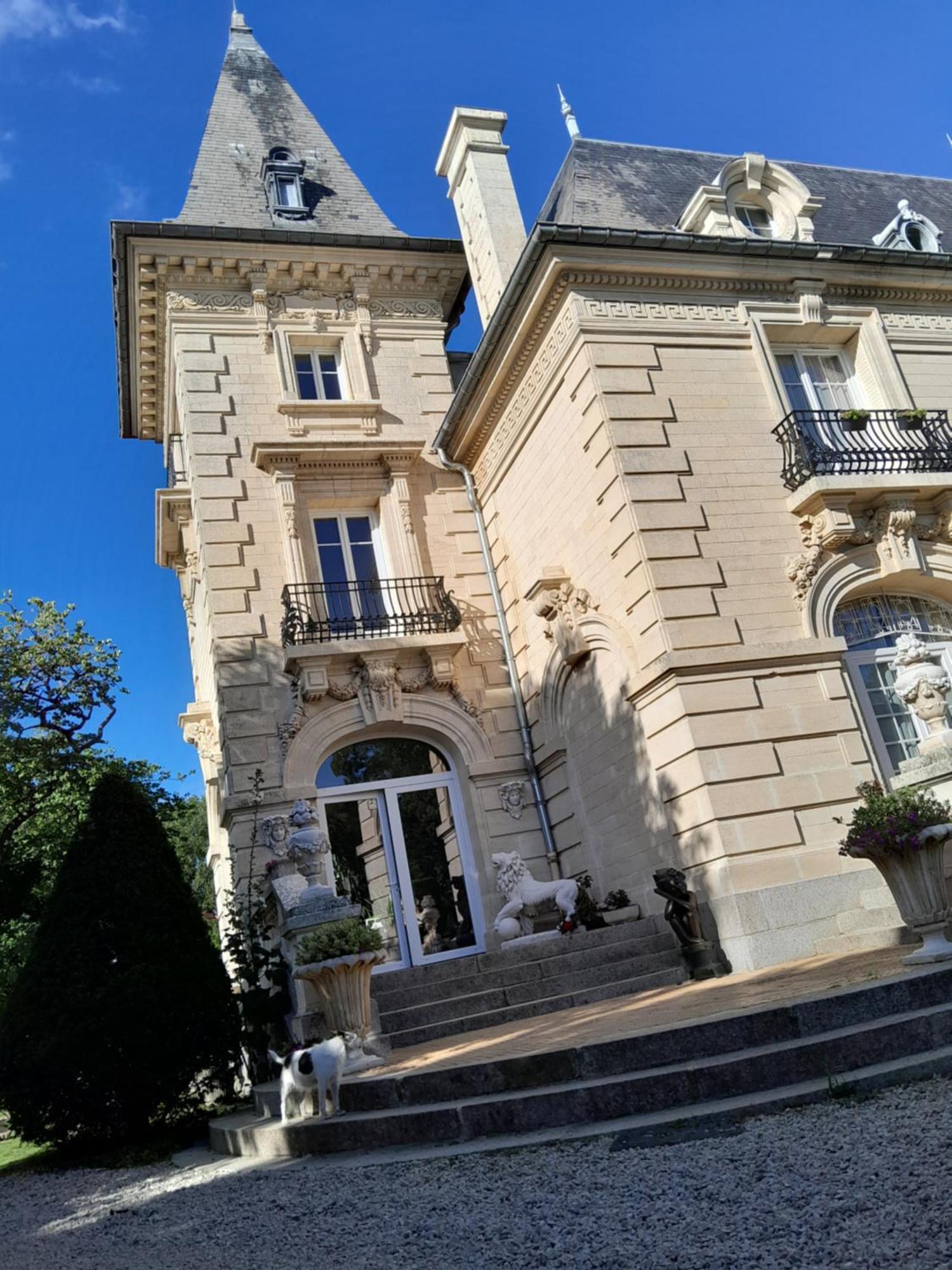 Le Madrigal Bed & Breakfast Mamers Екстериор снимка
